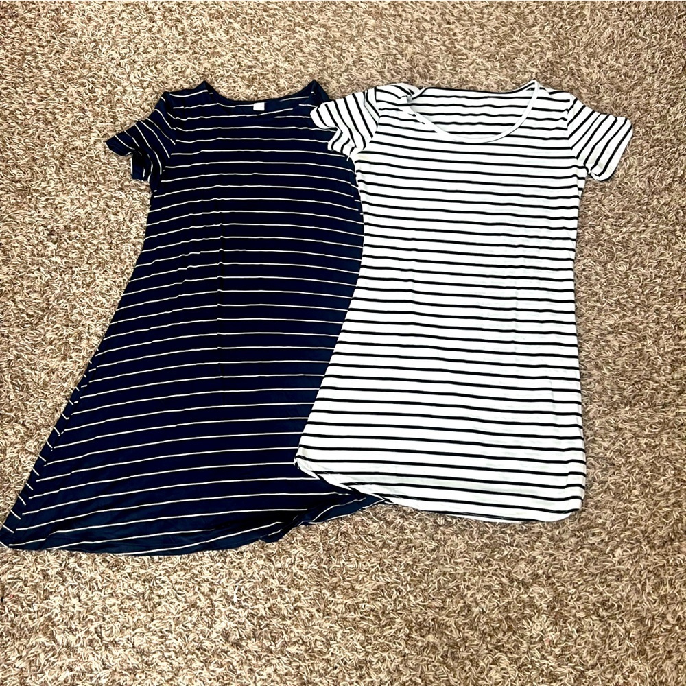 Lot of 2 Short Sleeve Striped Dress Navy White Size Medium Old Navy